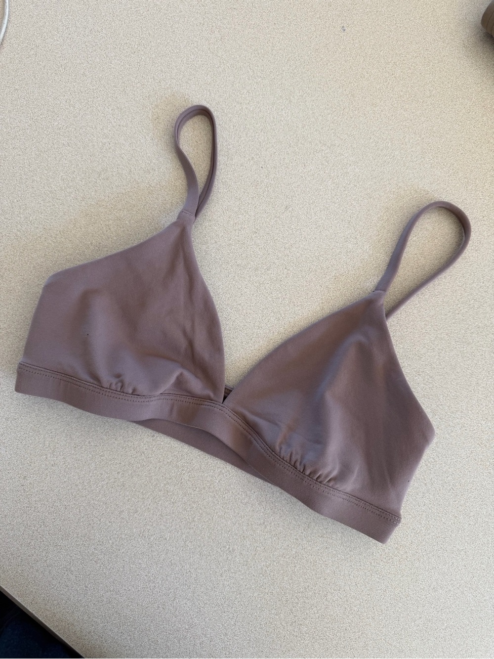 Aritzia Wireless Triangle Bralette in Mauve Taupe